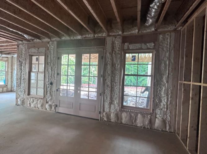 Spray foam and foamed-in-place insulation - Samkinsconstruction