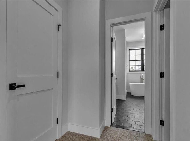 Bathroom-Entrance