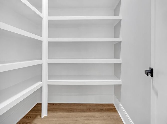 Closet-1