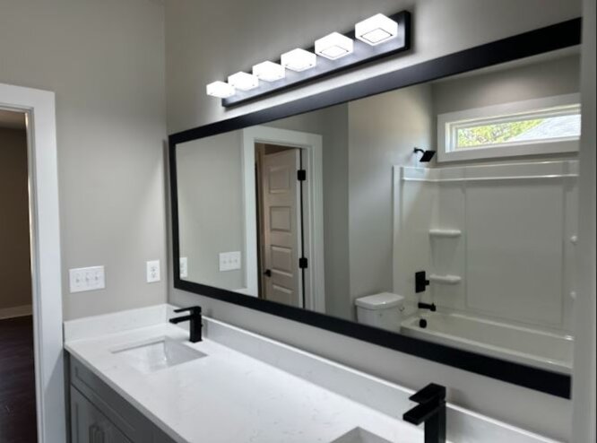 Custom-Bathroom-Decor-Lighting-Fixture