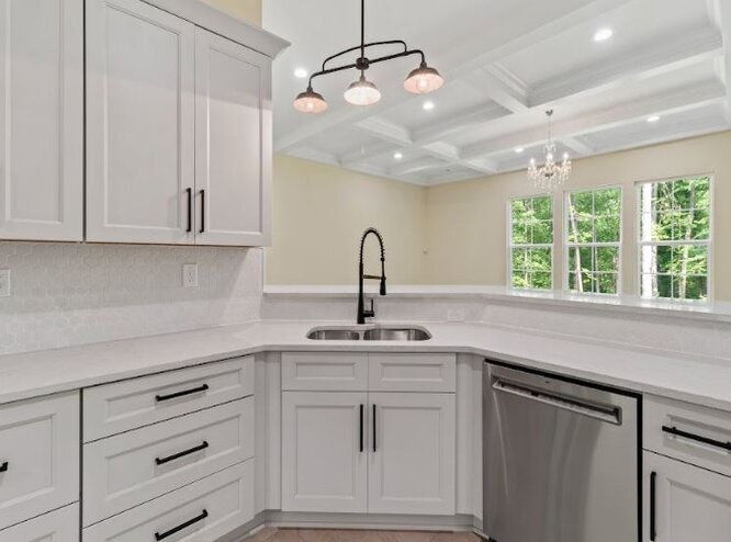 Kitchen-Sink-Faucet