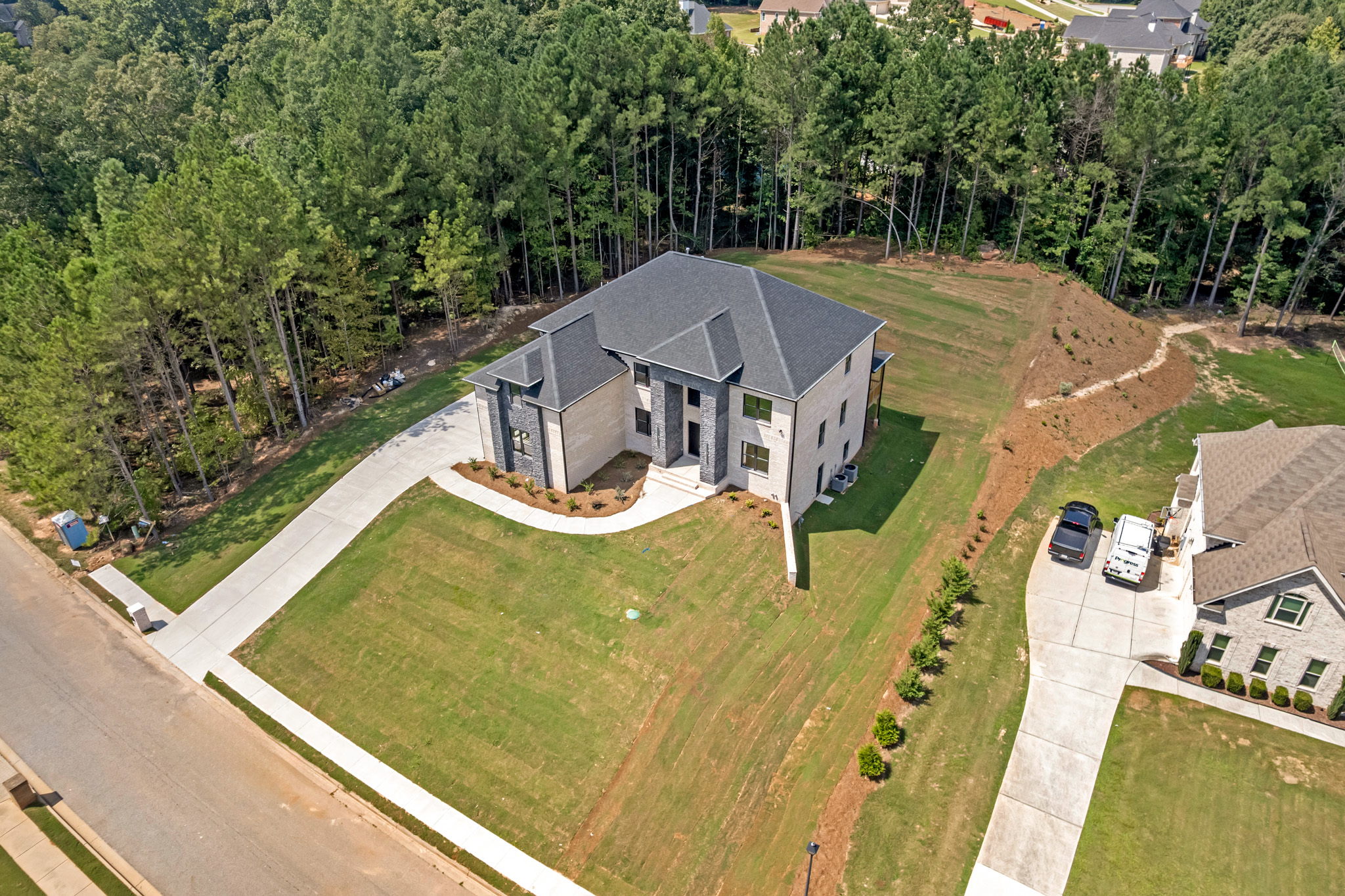 421 Saint Surey Way-04