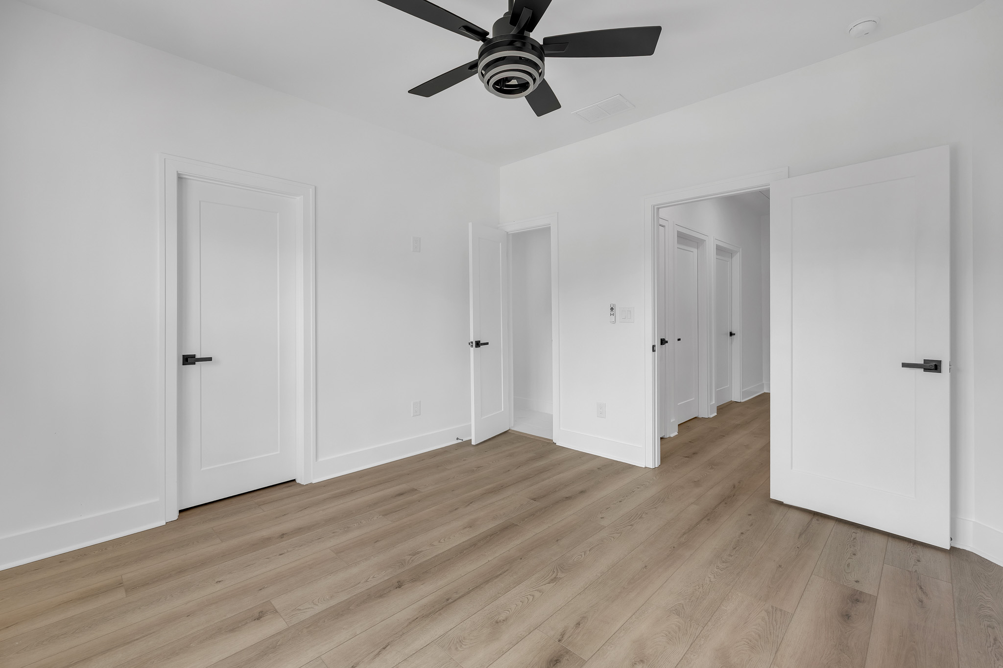 421 Saint Surey Way-26