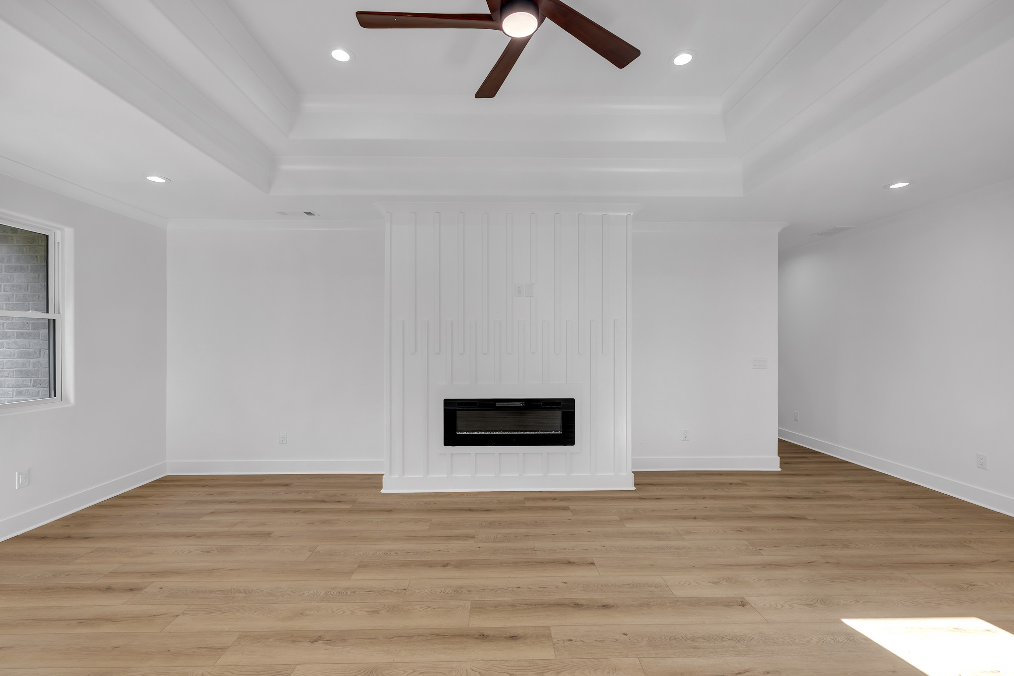 421 Saint Surey Way-31
