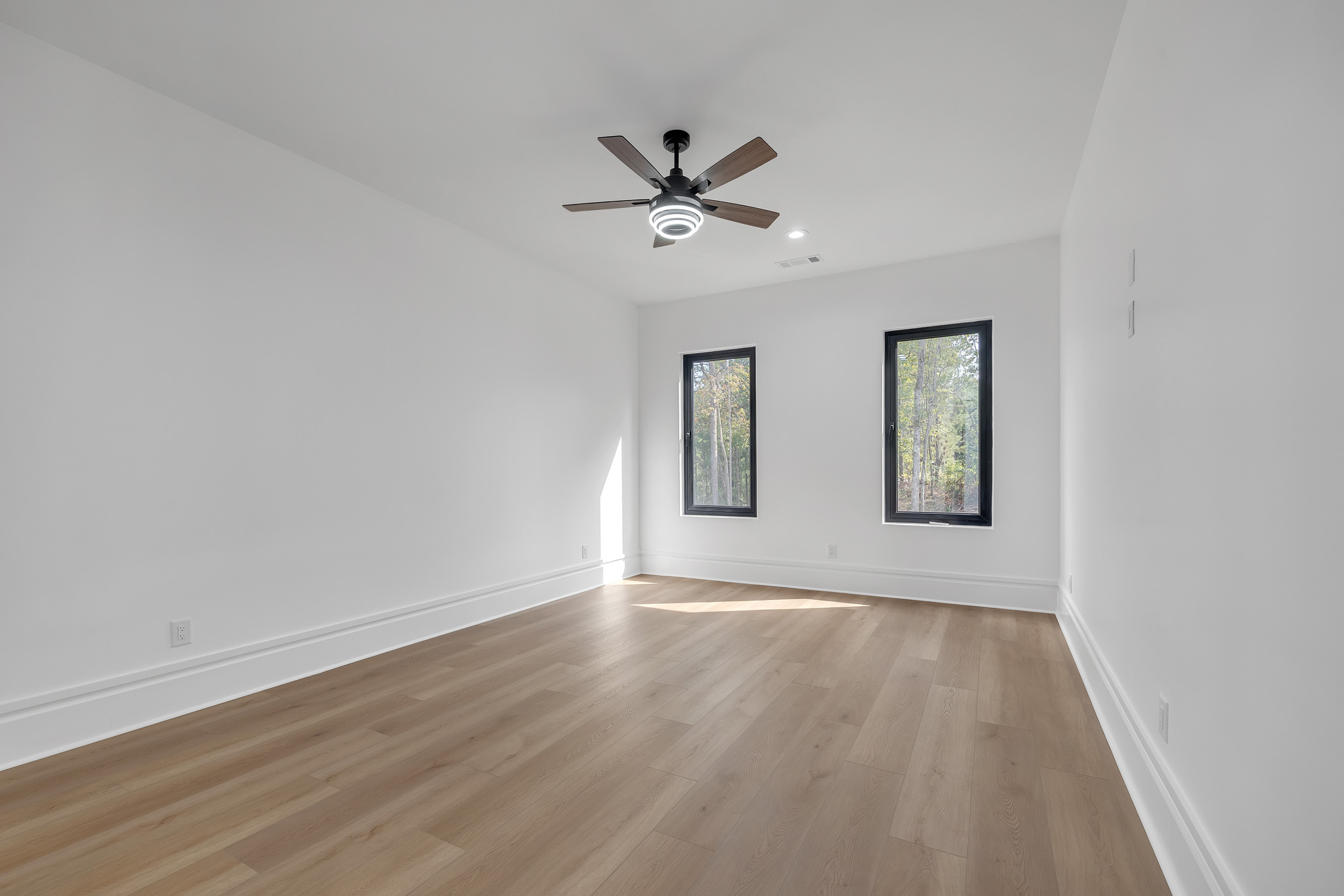 532 Saint Samber Dr-18