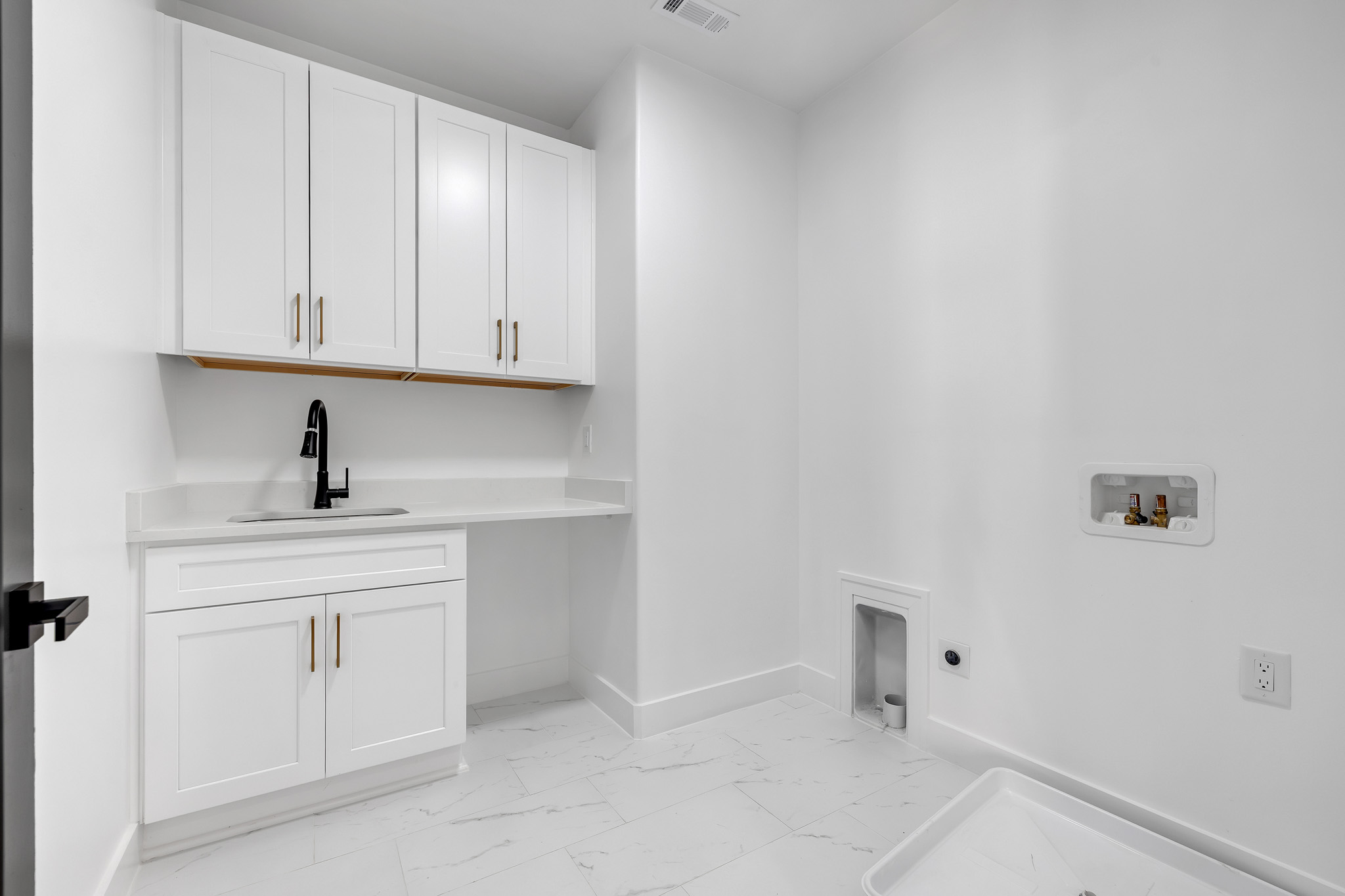 532 Saint Samber Dr-39