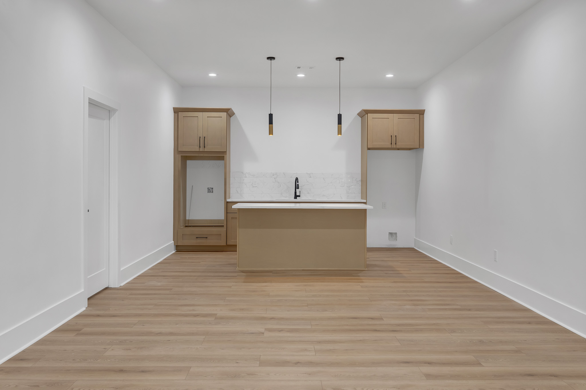 532 Saint Samber Dr-41