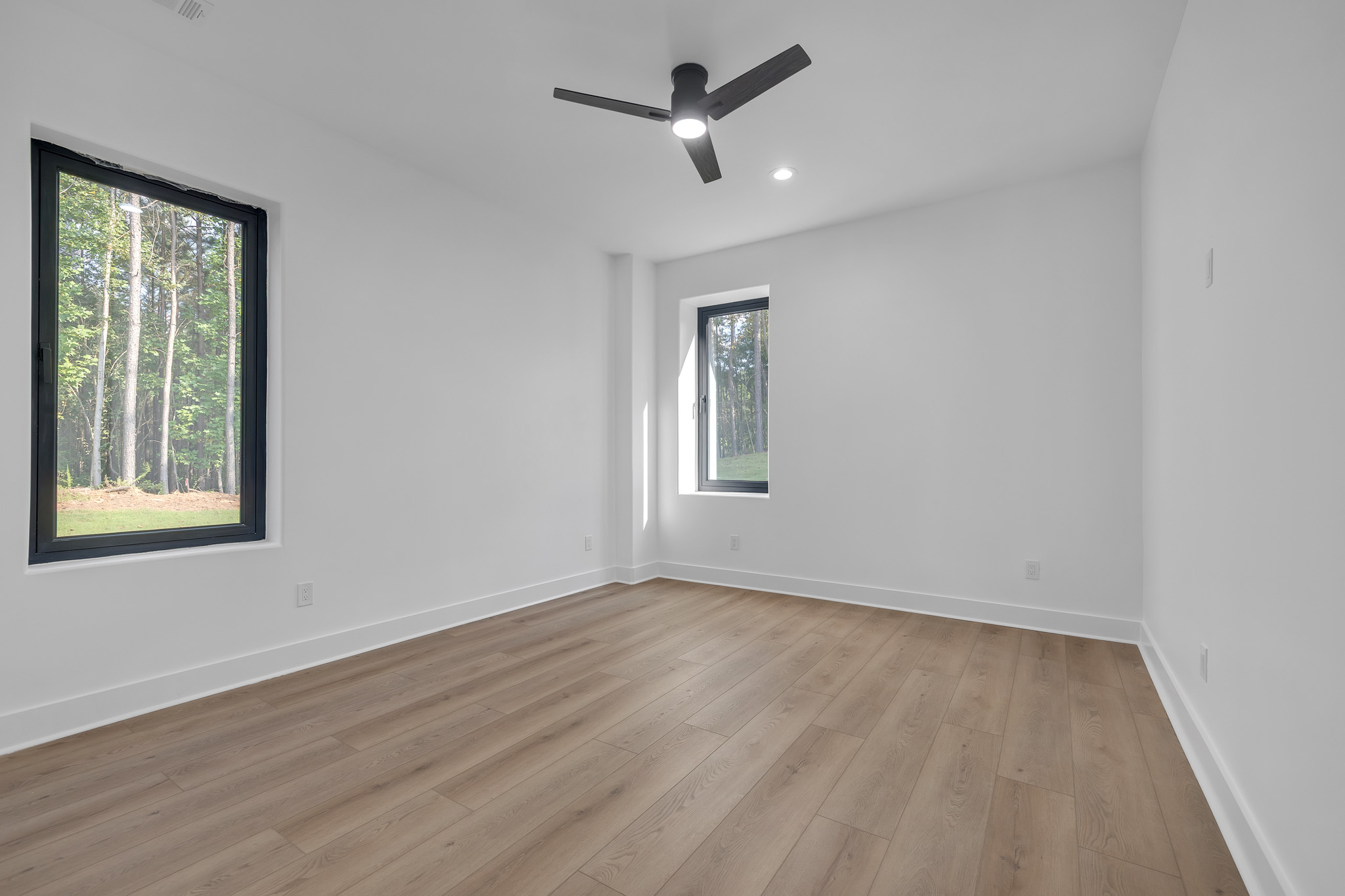 532 Saint Samber Dr-44