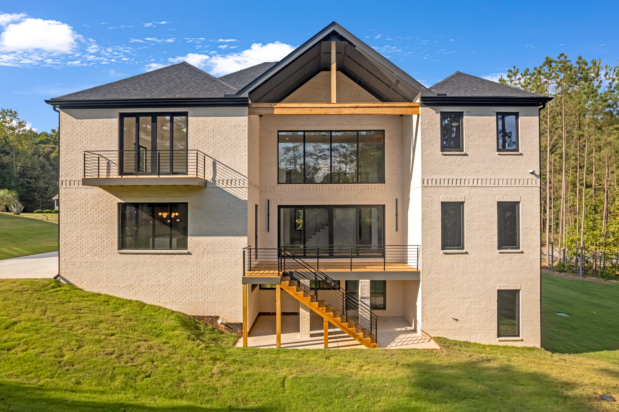 532 Saint Samber Dr-48
