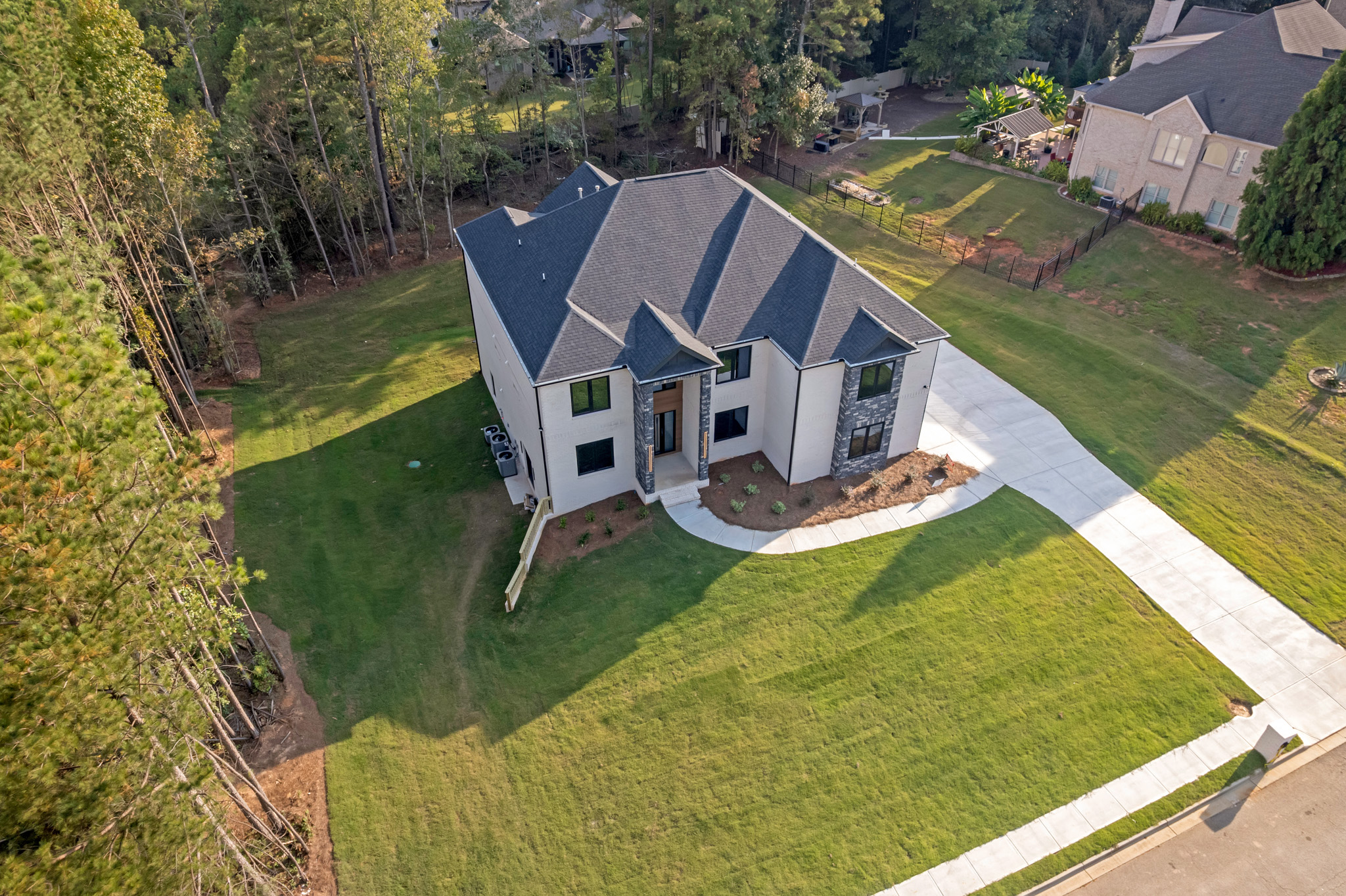 532 Saint Samber Dr-52