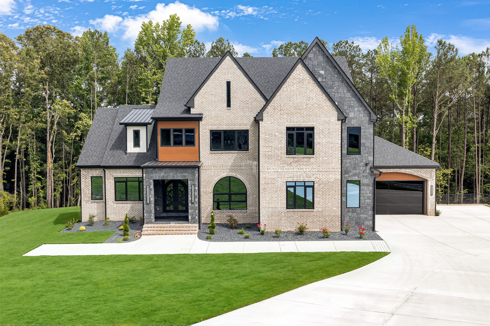 4424 Leola Rd-01